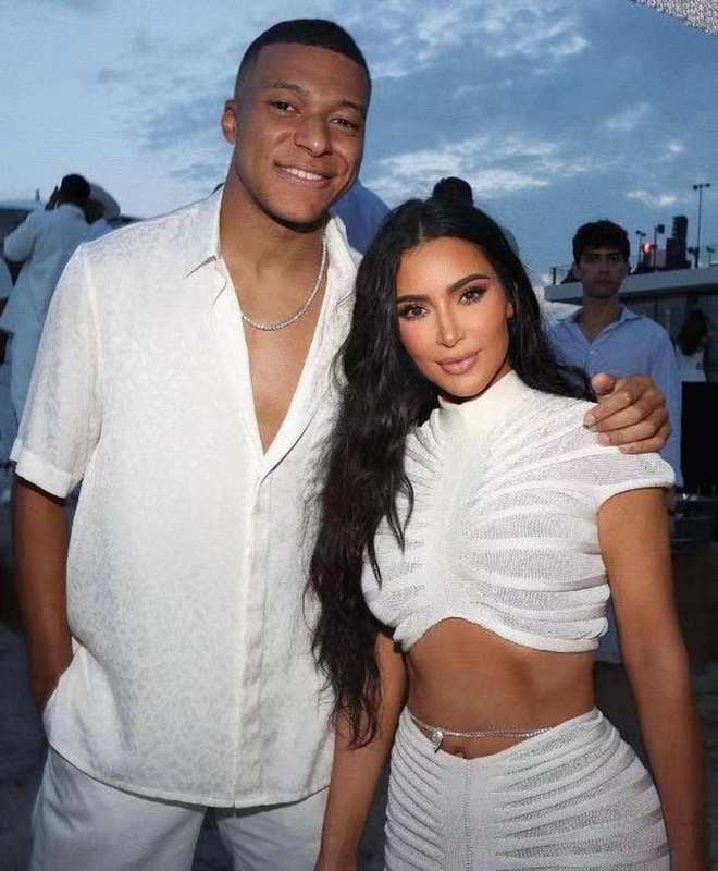 高阶战术分析:姆巴佩的球场统治力与个人商业闭环 IT技术