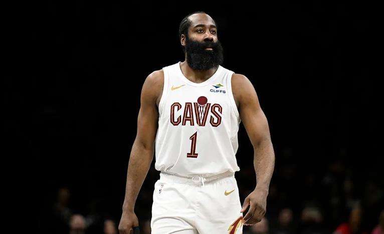  当你惊叹东契奇的神奇时，请回头看看那个男人曾经走过的路 体育新闻