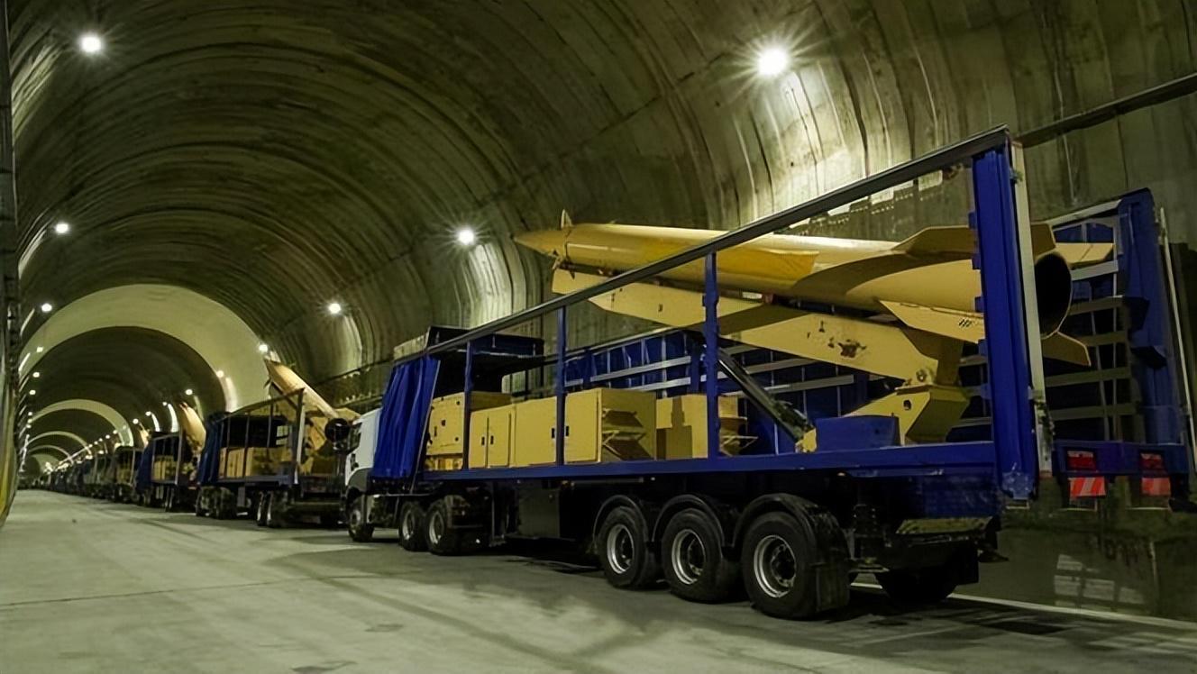  技术解码：伊朗导弹饱和打击的作战逻辑与成本博弈 新闻