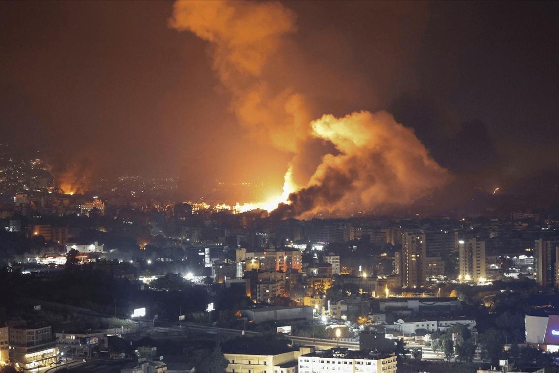  技术解码：伊朗导弹饱和打击的作战逻辑与成本博弈 新闻