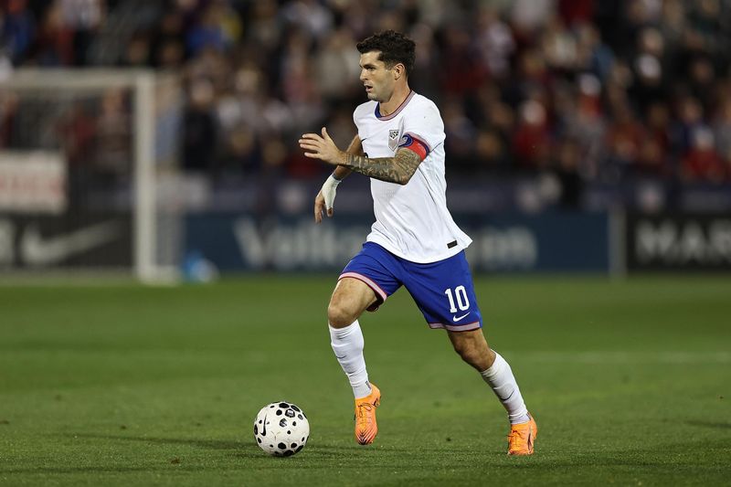 四个月没进球的他，还能找回那个让门将"缴械投降"的自己吗？ 体育新闻