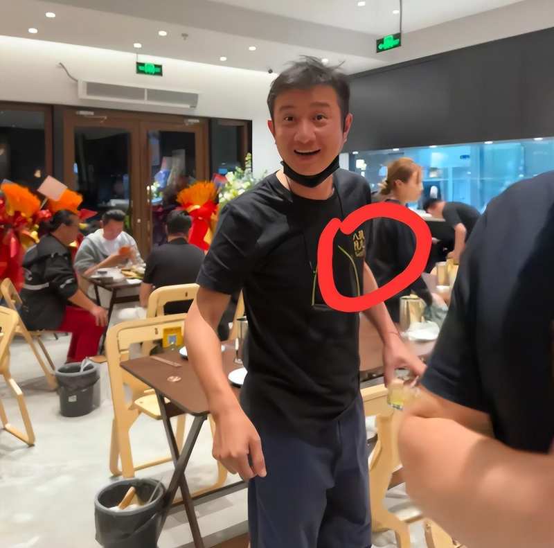  从顶流到端盘：文章餐饮创业的深层逻辑与行业警示 娱乐新闻