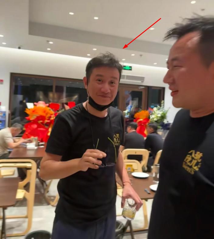  从顶流到端盘：文章餐饮创业的深层逻辑与行业警示 娱乐新闻