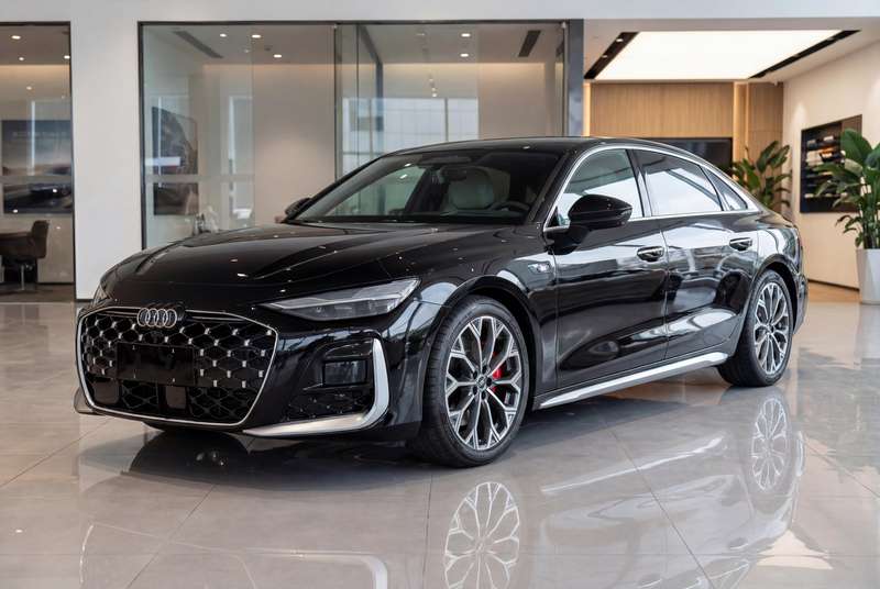  豪华油电并进时代开启；一汽奥迪2026旗舰阵容解析；性能与科技深度融合。 汽车科技