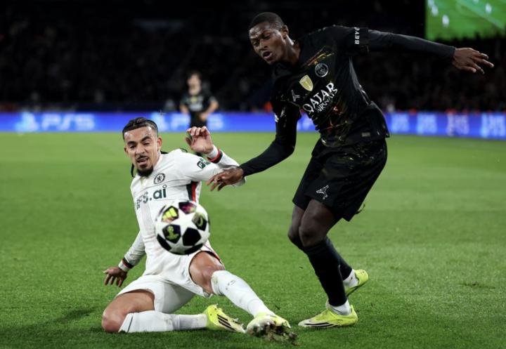  失望情绪主导赛后心声；古斯托肯定球队闪光点，主场次回合信念支撑晋级梦想。 体育新闻