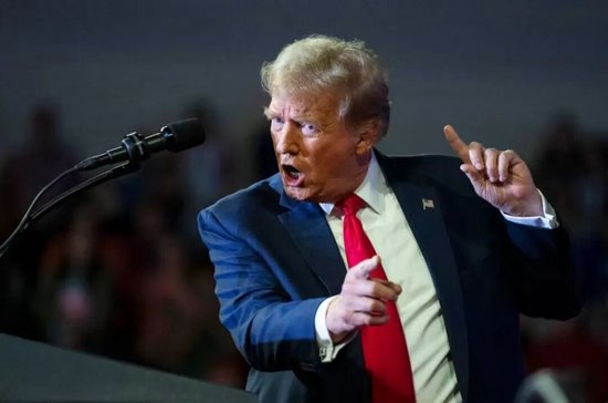 中东能源战场骤然升级；特朗普深夜发声，全球舆论一片哗然。