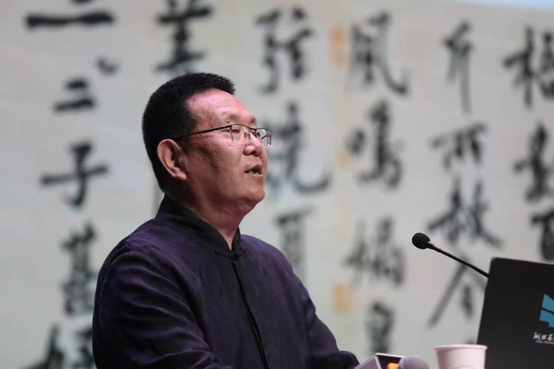  书法爱好者：探寻荆楚文字的艺术美学与历史脉络 文化旅游