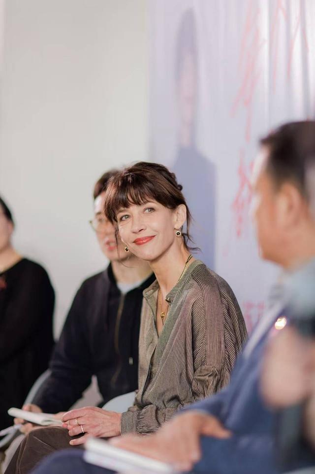 《暗河》:苏菲·玛索的文学蜕变与女性叙事的技术解析 文化旅游